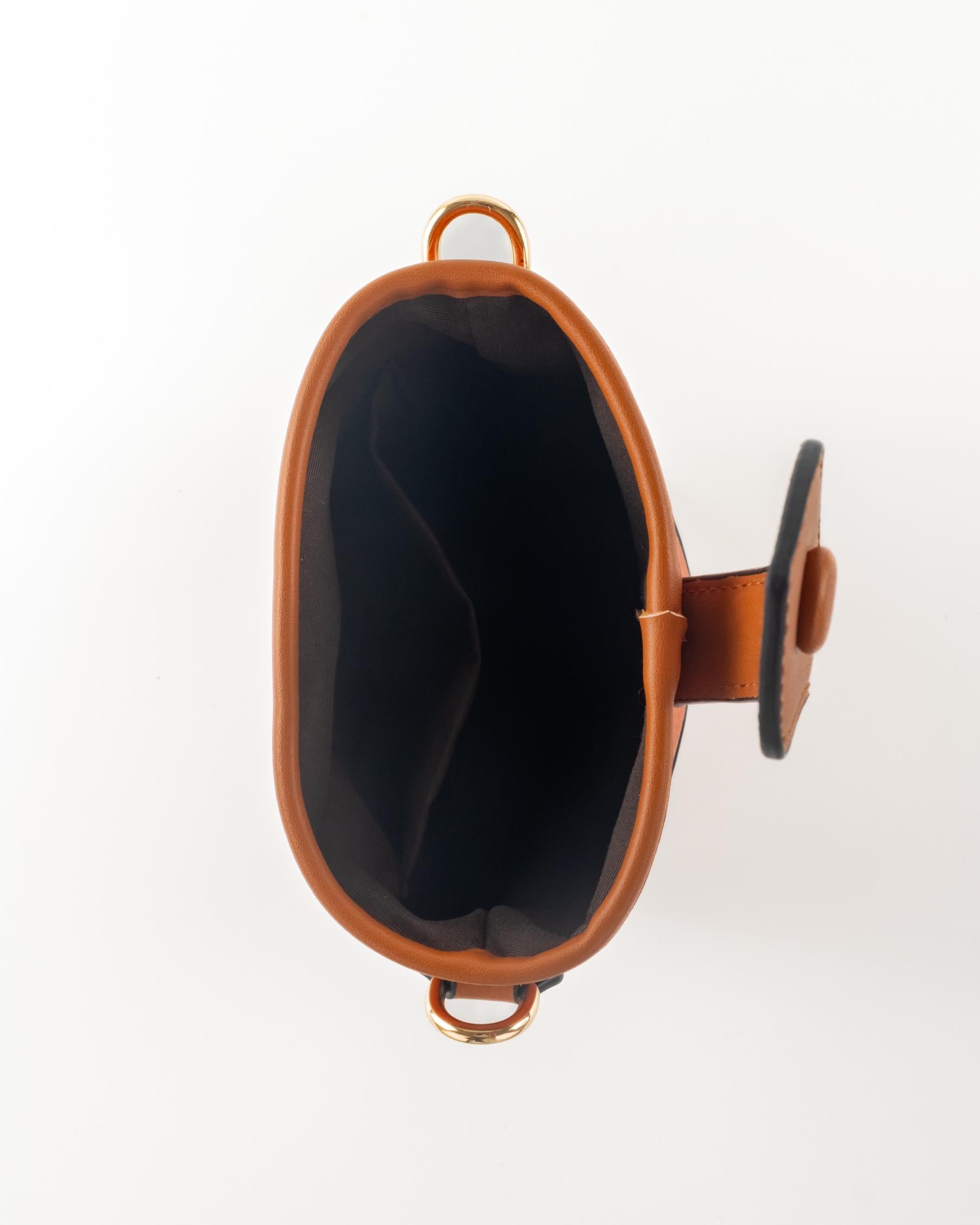 Your Everyday Companion – Bulchee Sling Bag for Women