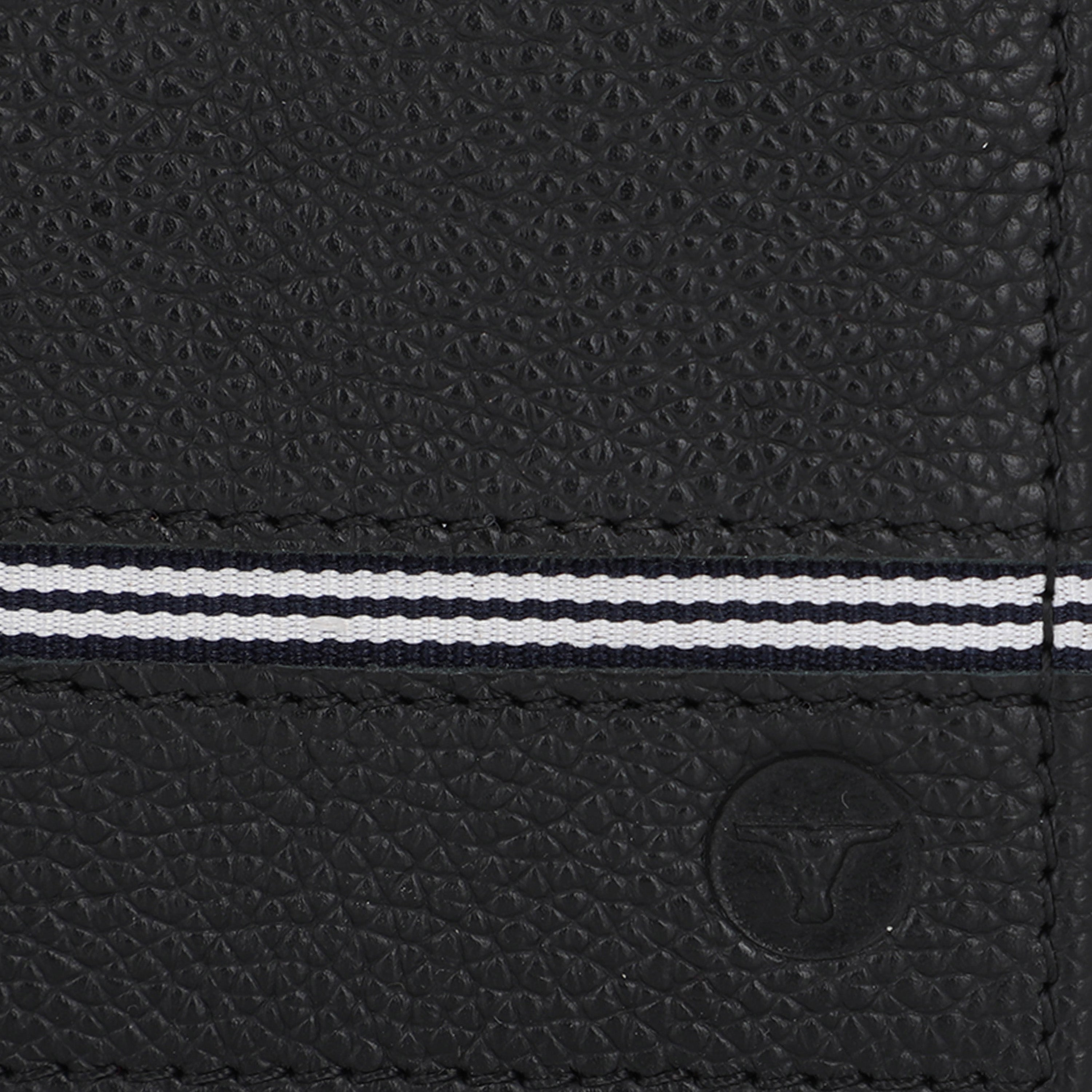 UFFICIO Men’s Leather Bi-Fold Wallet – Premium Slim & Compact Design with Multi-Card Storage