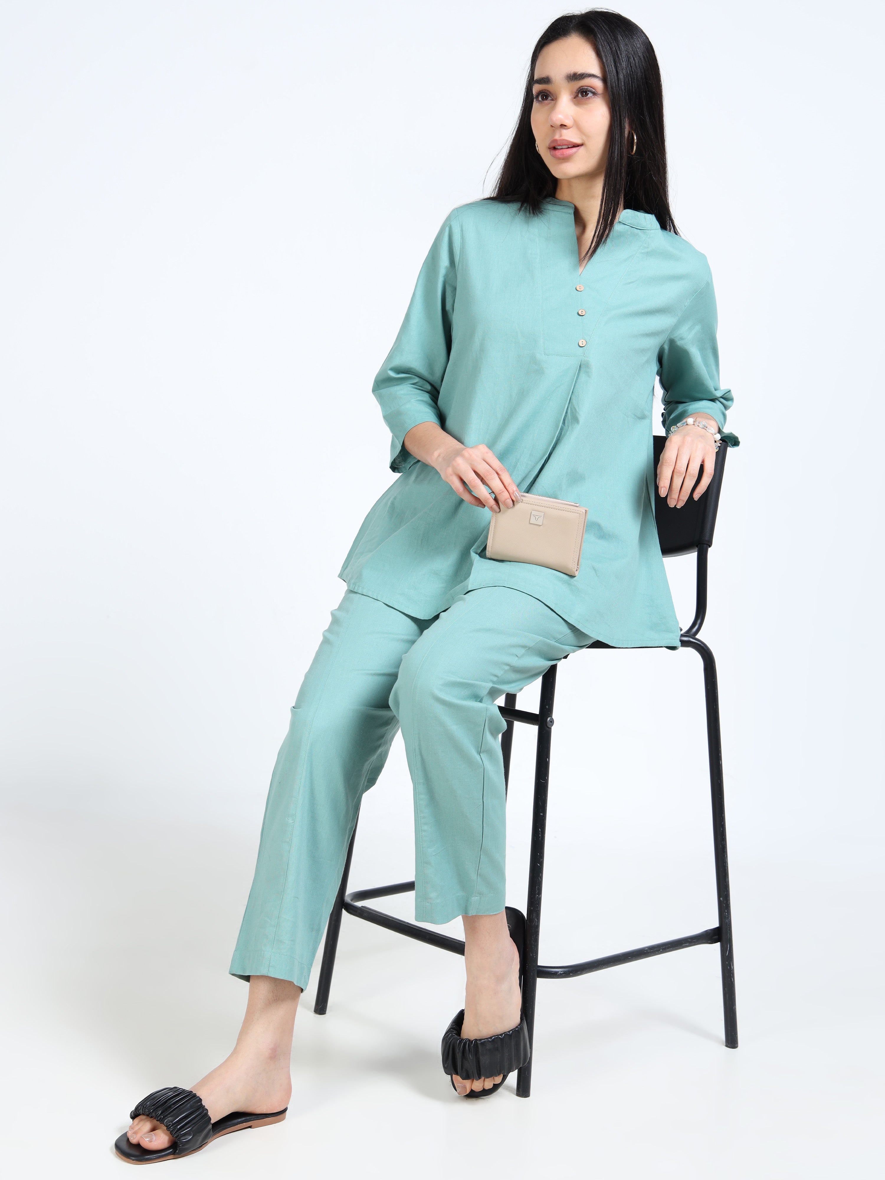 Bulchee Women’s Vegan Leather Wallet | Black & Beige | Slim Bifold with Coin Pouch & Quick-Access Compartments